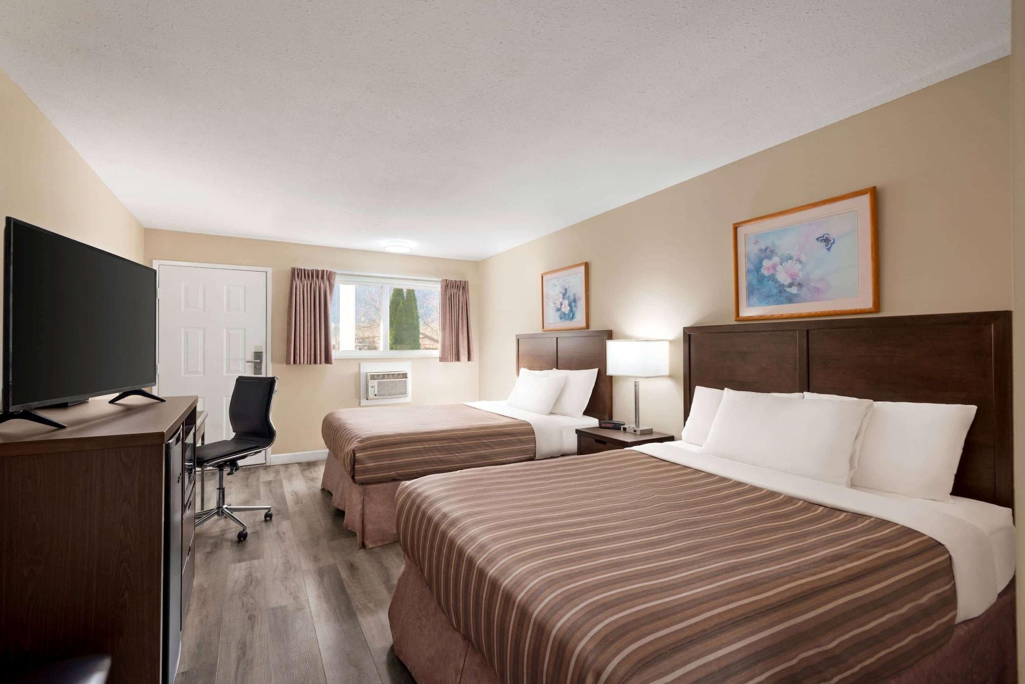 Travelodge By Wyndham Salmon Arm Bc Zewnętrze zdjęcie
