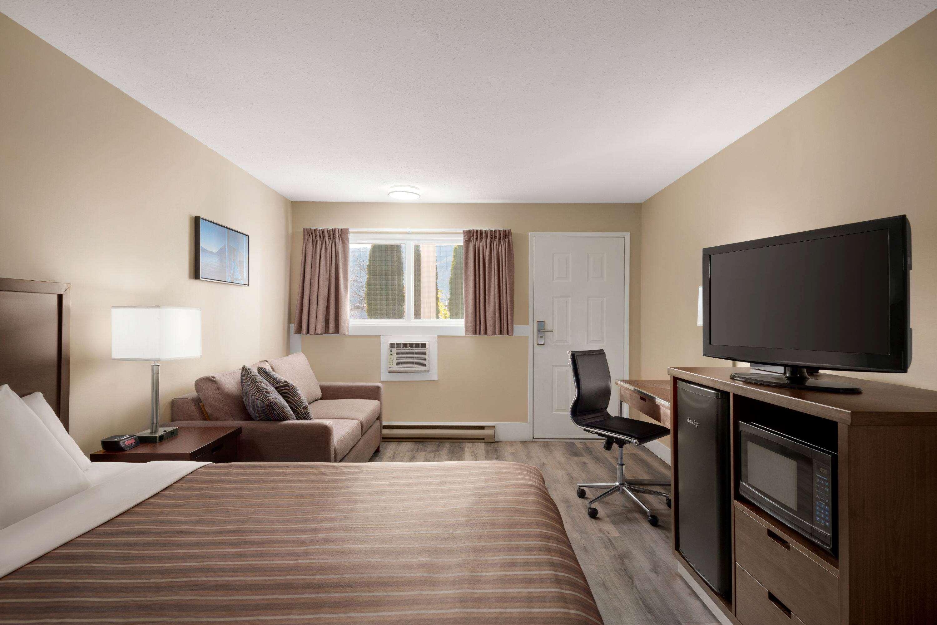 Travelodge By Wyndham Salmon Arm Bc Zewnętrze zdjęcie