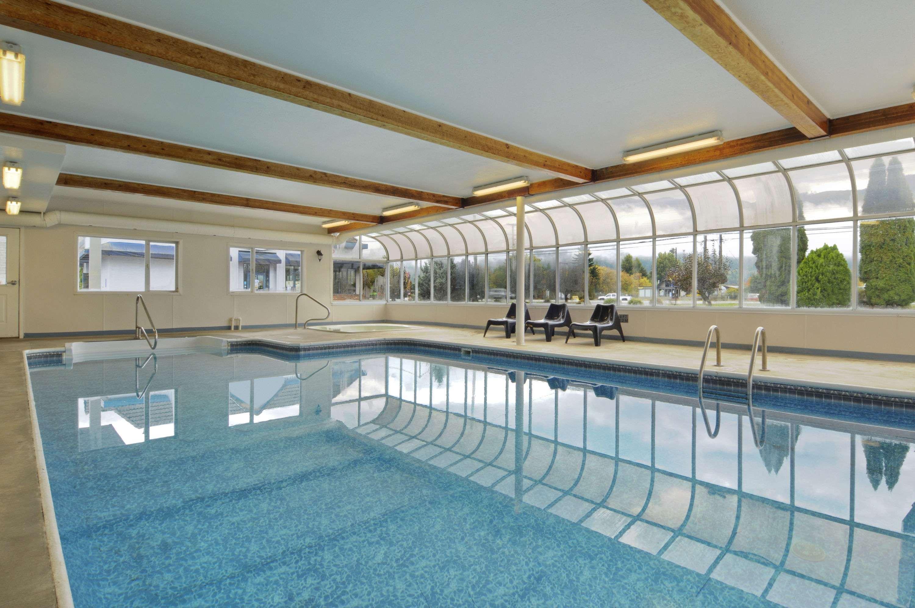 Travelodge By Wyndham Salmon Arm Bc Zewnętrze zdjęcie